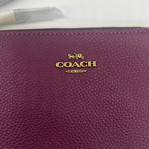Coach Small Wristlet B4/Deep Berry - Picture 3 of 16